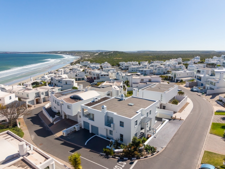 4 Bedroom Property for Sale in Paradise Beach Western Cape